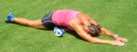 glute stretch exercise for tennis
